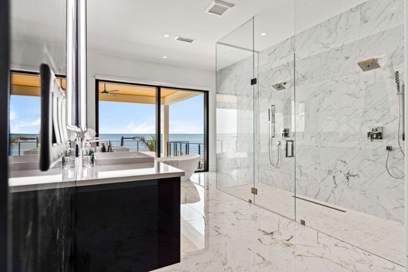 21-web-or-mls-3801 Bayshore Blvd NE Final-21-1