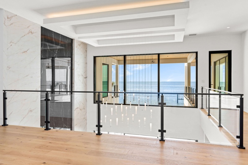 26-web-or-mls-3801 Bayshore Blvd NE Final-26 (1)-1